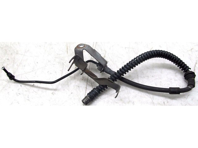 2004-2007 VOLKSWAGEN TOUAREG OEM RIGHT FRONT ABS WHEEL SPEED SENSOR BRACKET 