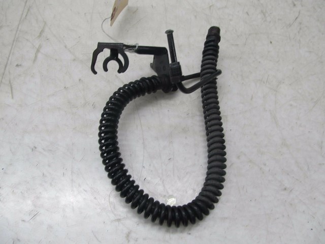 2004-2007 VOLKSWAGEN TOUAREG OEM RIGHT REAR WHEEL SPEED SENSOR BRACKET 