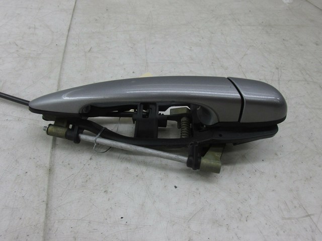 2002-2006 BMW M3 E46 COUPE OEM RIGHT FRONT EXTERIOR DOOR HANDLE 