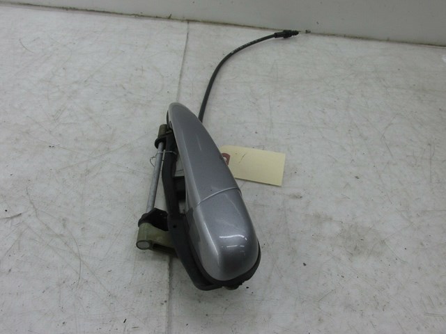 2002-2006 BMW M3 E46 COUPE OEM RIGHT FRONT EXTERIOR DOOR HANDLE 