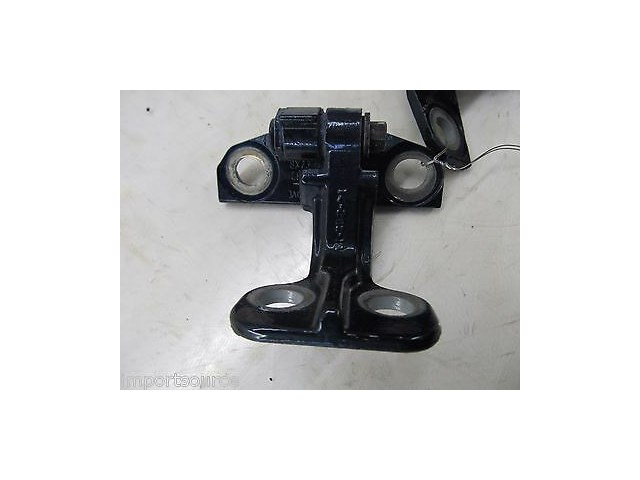 2009-2011 JAGUAR XF OEM LEFT REAR DOOR HINGE MOUNT 