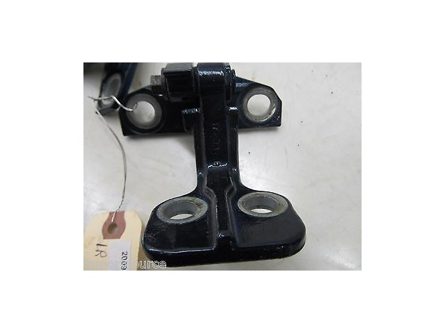 2009-2011 JAGUAR XF OEM LEFT REAR DOOR HINGE MOUNT 