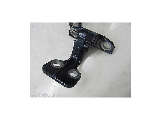 2009-2011 JAGUAR XF OEM RIGHT REAR DOOR HINGE MOUNT 
