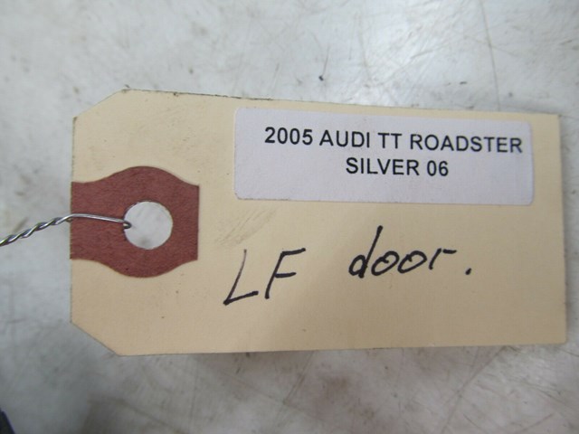 2000-2006 AUDI TT ROADSTER OEM LEFT FRONT EXTERIOR DOOR HANDLE 