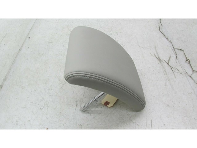 2011-2018 INFINITI M37 Q70 OEM REAR PASSENGER CENTER SEAT HEAD REST 