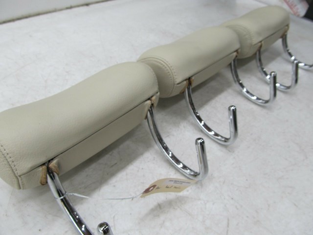 2003-2006 MERCEDES E500 W211 OEM REAR PASSENGER HEADREST HEAD REST SET (3)