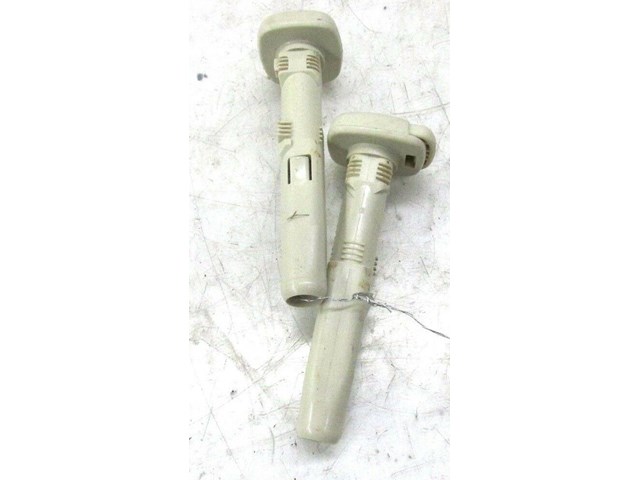 2002-2010 LEXUS SC430 Z40 OEM RIGHT FRONT SEAT HEAD REST BRACKET ADJUSTER 