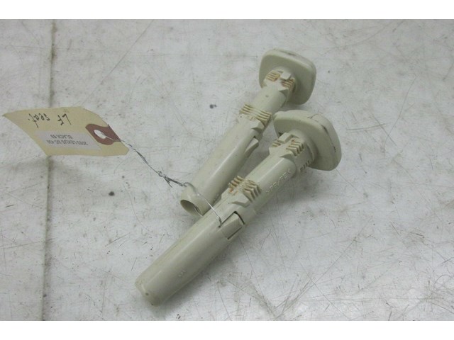 2002-2010 LEXUS SC430 Z40 OEM LEFT FRONT SEAT HEAD REST BRACKET ADJUSTER 