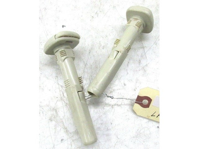 2002-2010 LEXUS SC430 Z40 OEM LEFT FRONT SEAT HEAD REST BRACKET ADJUSTER 