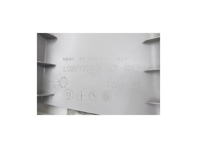 2013-2016 CADILLAC SRX OEM RIGHT FRONT PASSENGER INTERIOR B PILLAR COVER TRIM