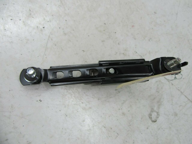 2013-2018 NISSAN SENTRA SV OEM RIGHT B PILLAR SEAT BELT REGULATOR ADJUSTER MOUNT