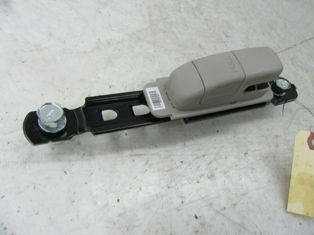2013-2018 NISSAN SENTRA SV OEM RIGHT B PILLAR SEAT BELT REGULATOR ADJUSTER MOUNT