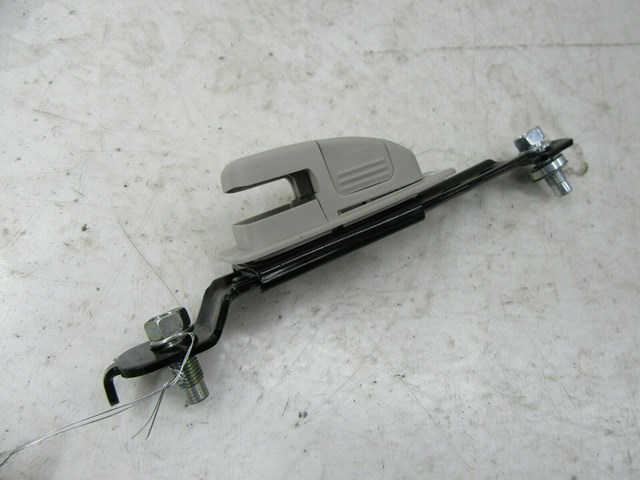 2013-2018 NISSAN SENTRA SV OEM RIGHT B PILLAR SEAT BELT REGULATOR ADJUSTER MOUNT