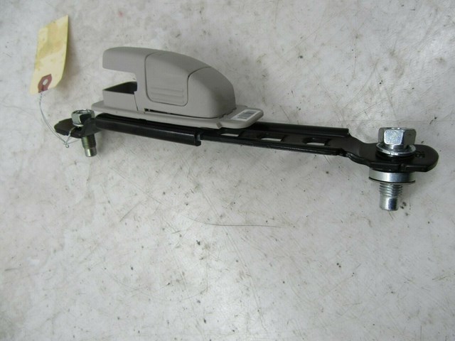 2013-2018 NISSAN SENTRA SV OEM RIGHT B PILLAR SEAT BELT REGULATOR ADJUSTER MOUNT
