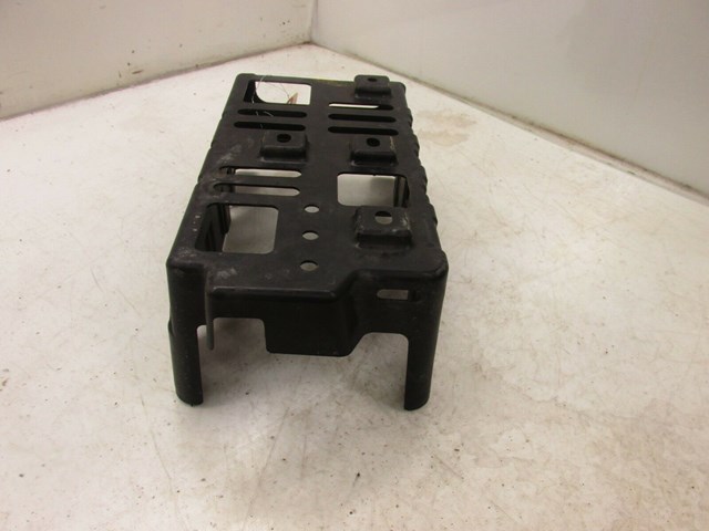 2007-2015 NISSAN XTERRA OEM RIGHT FRONT PASSENGER SIDE BATTERY TRAY