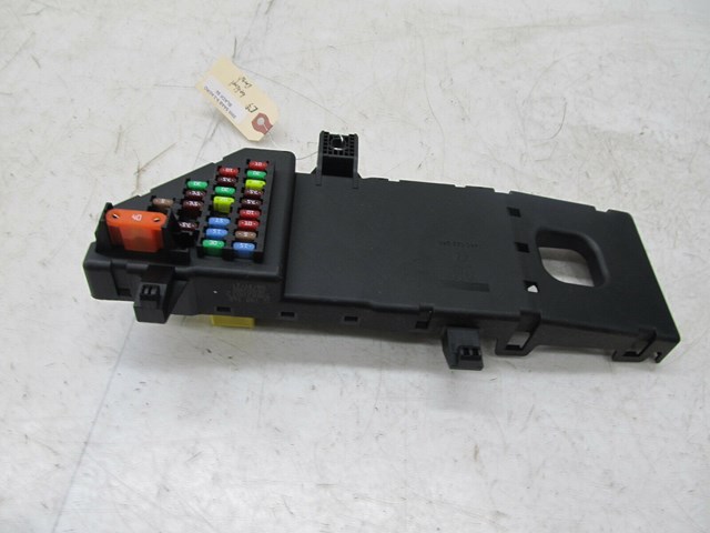 2004-2011 SAAB 9-3 OEM LEFT FRONT BEHIND DASH JUNCTION RELAY FUSE BOX 