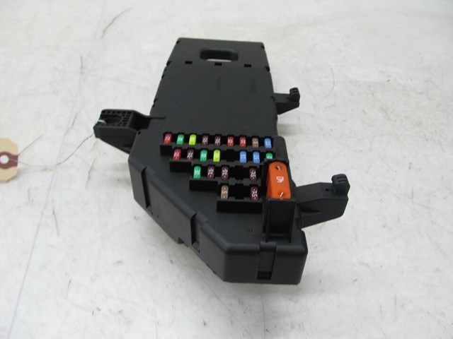 2004-2011 SAAB 9-3 OEM LEFT FRONT BEHIND DASH JUNCTION RELAY FUSE BOX 