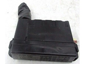 2009-2013 INFINITI G37 OEM RIGHT FRONT PASSENGER SIDE FUSE BOX RELAY 