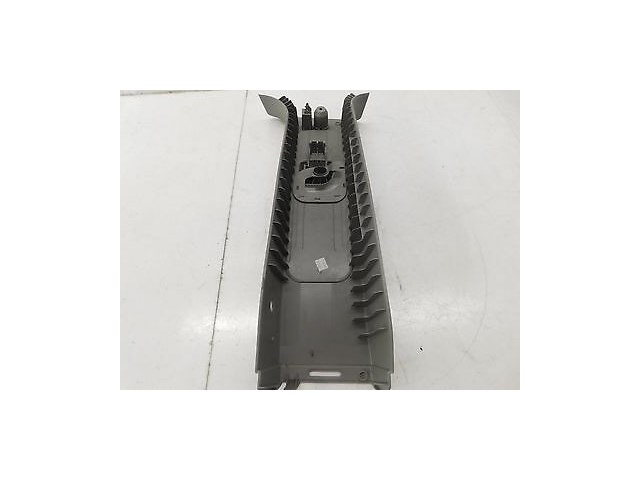 2007-2009 NISSAN QUEST OEM RIGHT B PILLAR TRIM MOULDING SEAT BELT ADJUSTER