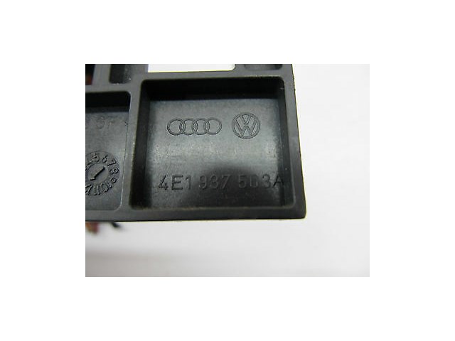 2004-2006 AUDI A8 L QUATTRO D3 OEM LEFT FRONT RELAY JUNCTION FUSE BOX W/ BRACKET