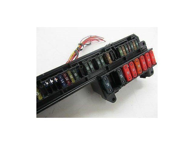 2004-2005 BMW 525i 530i E60 OEM RIGHT FRONT KNEE PANEL FUSE BOX RELAY MODULE