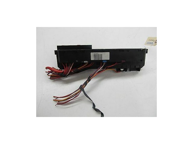 2004-2005 BMW 525i 530i E60 OEM RIGHT FRONT KNEE PANEL FUSE BOX RELAY MODULE