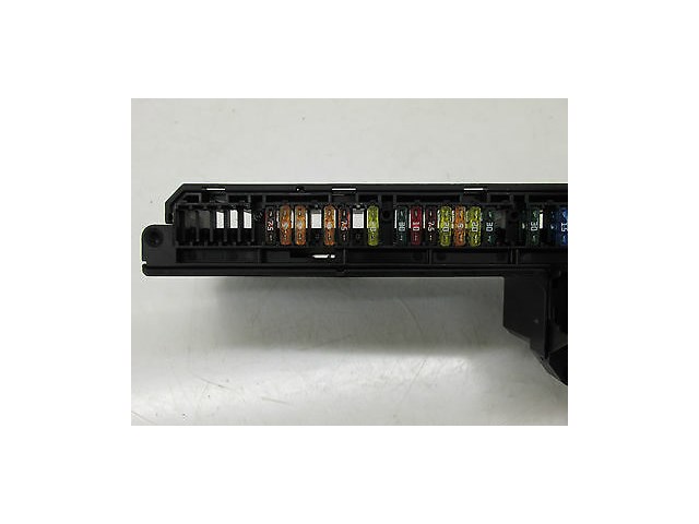 2006-2010 BMW M6 E63 OEM RIGHT FRONT UNDER DASH KNEE PANEL RELAY FUSE BOX