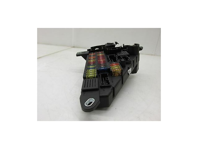 2006-2010 BMW M6 E63 OEM REAR TRUNK POWER DISTRIBUTION FUSE BOX RELAY 9138830