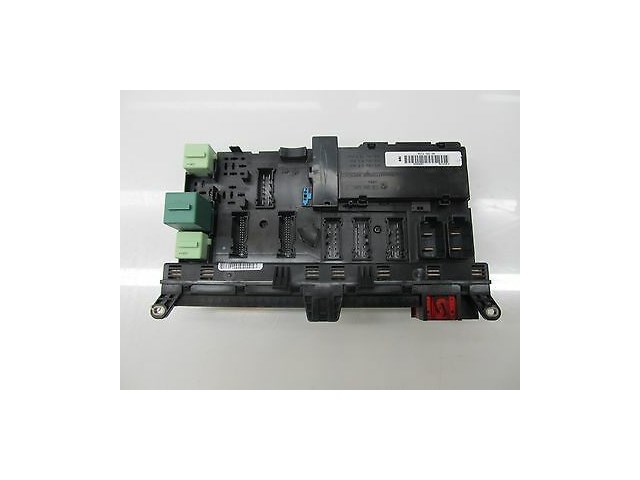 2001-2003 BMW X5 4.4L E53 OEM RIGHT FRONT INTERIOR RELAY FUSE BOX 8384525