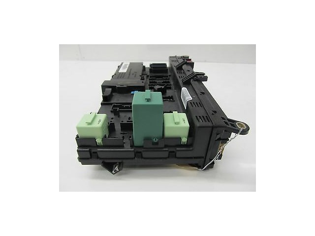 2001-2003 BMW X5 4.4L E53 OEM RIGHT FRONT INTERIOR RELAY FUSE BOX 8384525
