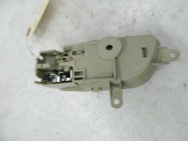 32015-2019 NISSAN MURANO OEM RIGHT REAR PASSENGER SIDE INTERIOR DOOR HANDLE 