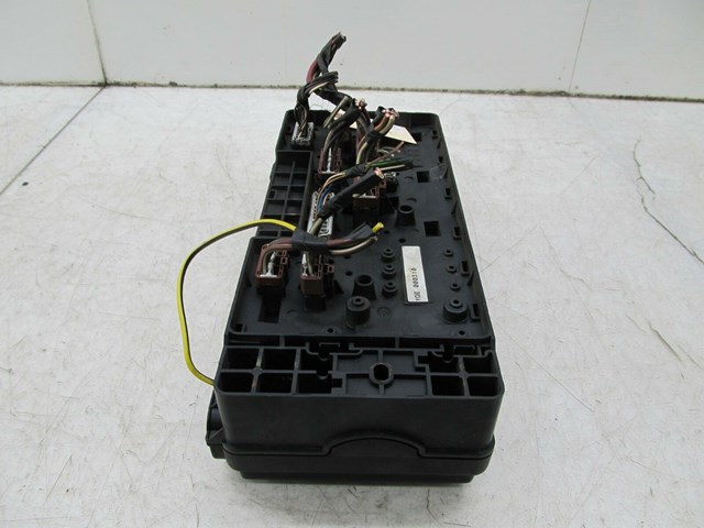 2003-2004 LAND ROVER DISCOVERY OEM ENGINE BAY FUSE BOX JUNCTION RELAY 
