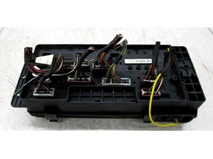 2003-2004 LAND ROVER DISCOVERY OEM ENGINE BAY FUSE BOX JUNCTION RELAY 