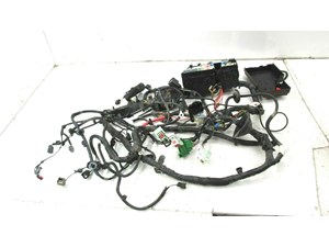 2016-2018 FORD FOCUS ST OEM ENGINE BAY AREA WIRING HARNESS WITH FUSE BOX 