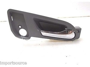 2013-2015 GMC ACADIA OEM RIGHT FRONT PASSENGER INTERIOR DOOR HANDLE ANA91063