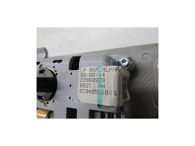 2013-2016 CADILLAC ATS OEM RIGHT REAR PASSENGER UPPER DOME LIGHT CLOTHES HANGER