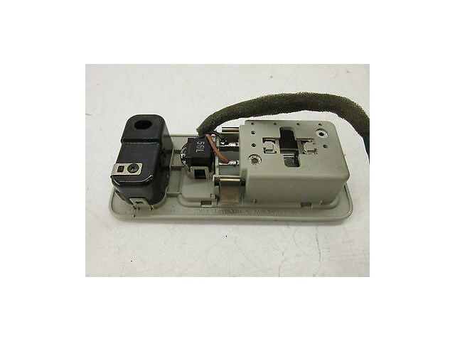 2006-2009 INFINITI M35 OEM LEFT REAR MAP / DOME LIGHT BEIGE