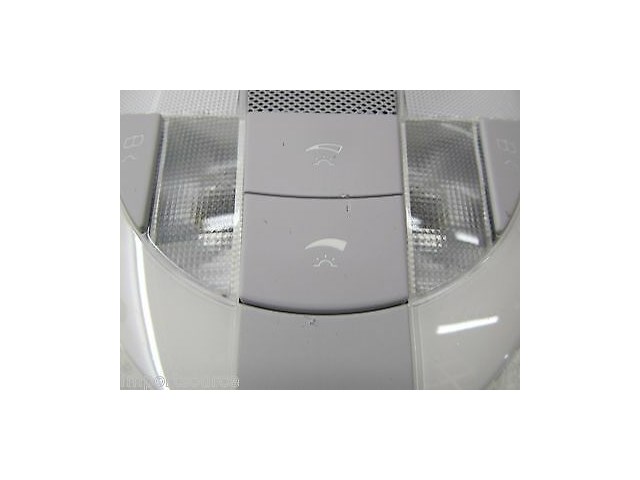 2003-2006 MERCEDES E320 W211 OEM REAR SEAT DOME LIGHT ASSEMBLY 2118202001