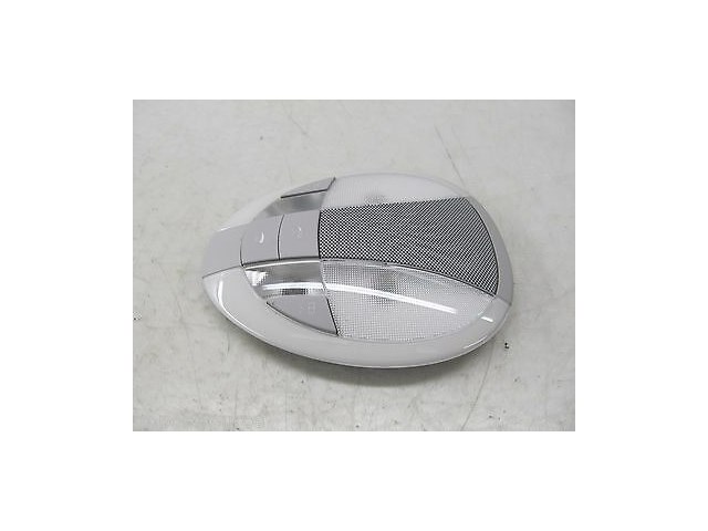 2003-2006 MERCEDES E320 W211 OEM REAR SEAT DOME LIGHT ASSEMBLY 2118202001