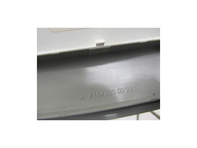 2006-2009 MERCEDES R350 W251 OEM REAR OVERHEAD DOME LIGHT READING LAMP