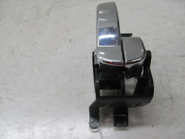 2007-2015 NISSAN XTERRA OEM RIGHT FRONT PASSENGER SIDE INTERIOR DOOR HANDLE