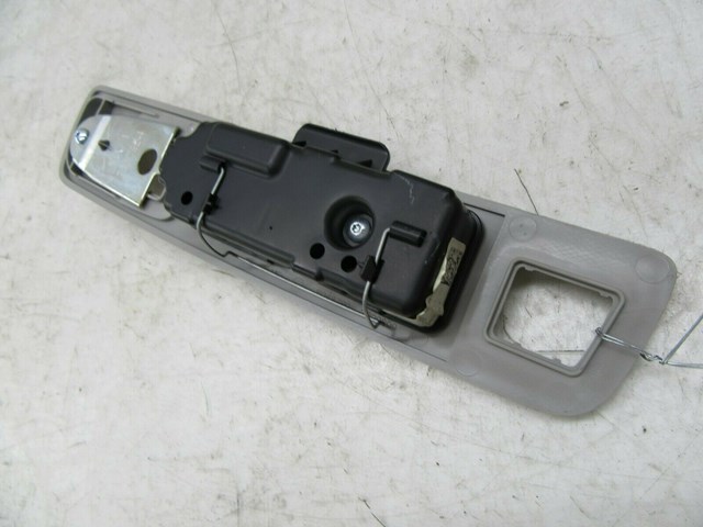 2013-2017 CADILLAC XTS OEM LEFT REAR DRIVER SIDE DOME LIGHT 22876433