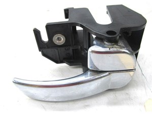 2007-2015 NISSAN XTERRA OEM RIGHT REAR PASSENGER SIDE INTERIOR DOOR HANDLE