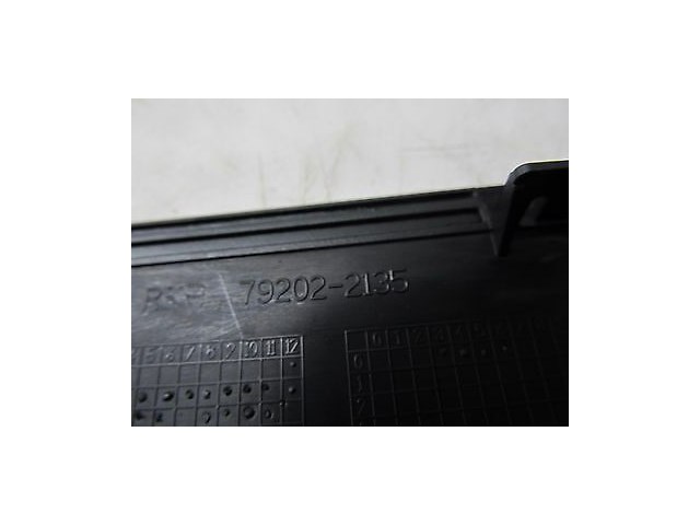 2012-2014 MERCEDES C250 W204 OEM LEFT REAR QUARTER SPEAKER COVER A2078270340