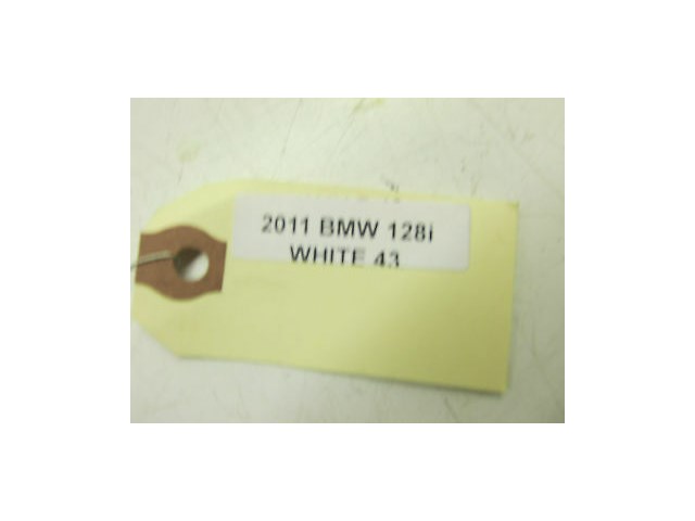 2011-2013 BMW 128i E82 OEM LOWER RADIATOR HOSE TUBE / PIPE