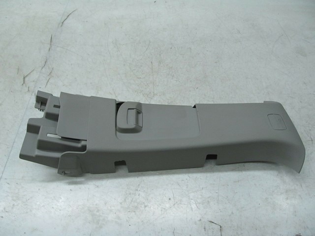 2013-2017 CHEVY TRAVERSE OEM RIGHT SIDE B PILLAR TRIM COVER 