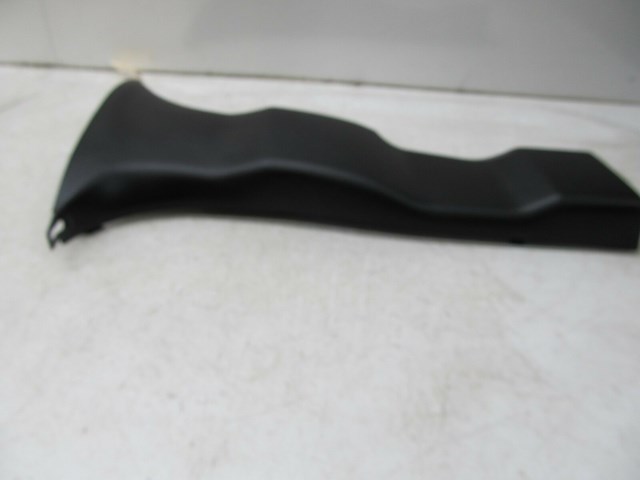 2010-2014 SUBARU IMPREZA WAGON OEM RIGHT PASSENGER SIDE LOWER B PILLAR TRIM 
