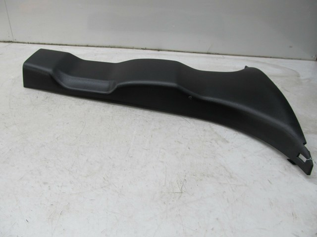 2010-2014 SUBARU IMPREZA WAGON OEM RIGHT PASSENGER SIDE LOWER B PILLAR TRIM 