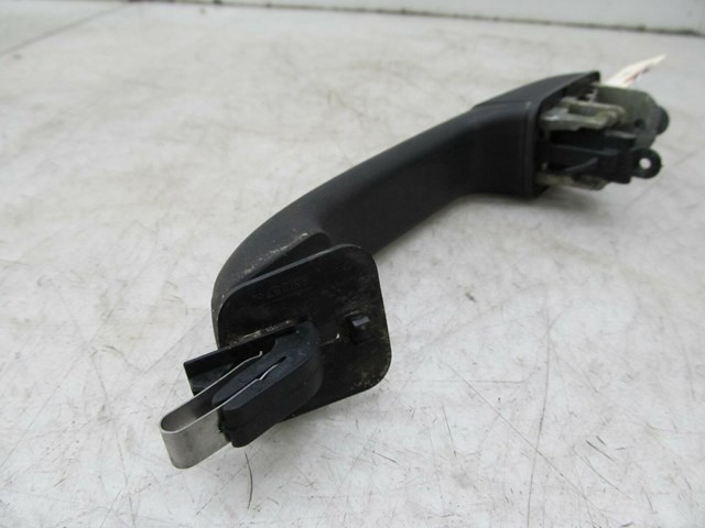 2003-2004 LAND ROVER DISCOVERY OEM LEFT REAR EXTERIOR DOOR HANDLE LEVER 