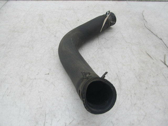 2003-2007 CHEVY SILVERADO OEM RIGHT FRONT LOWER RADIATOR HOSE PIPE